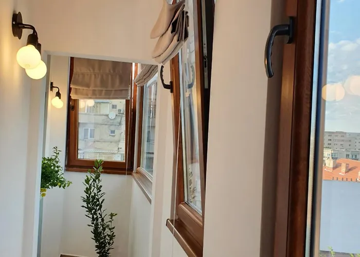 Quiet Panoramic - Calea Victoriei Apartment Bucharest