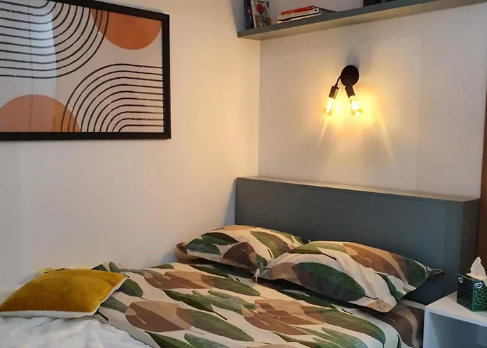 Quiet Panoramic - Calea Victoriei Bucharest