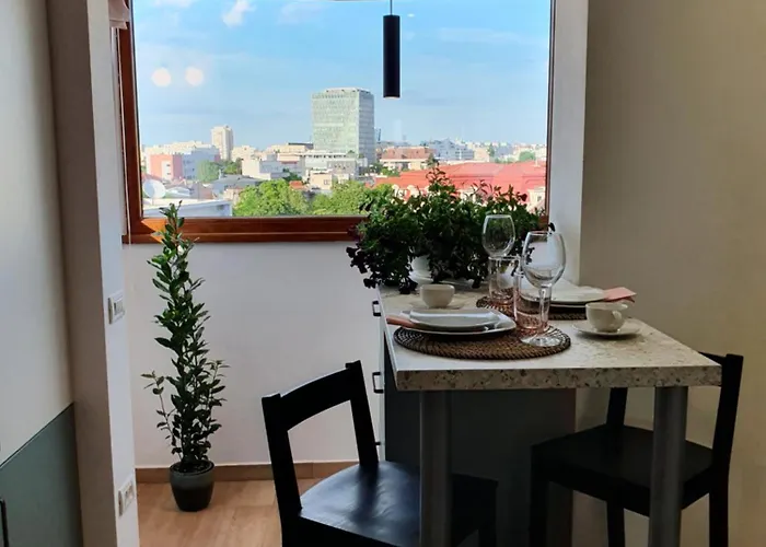 Quiet Panoramic - Calea Victoriei *