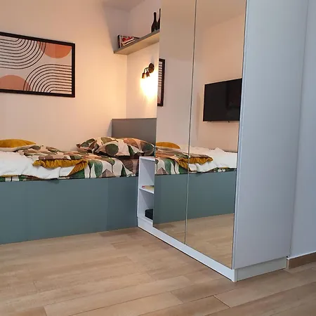 Quiet Panoramic - Calea Victoriei *